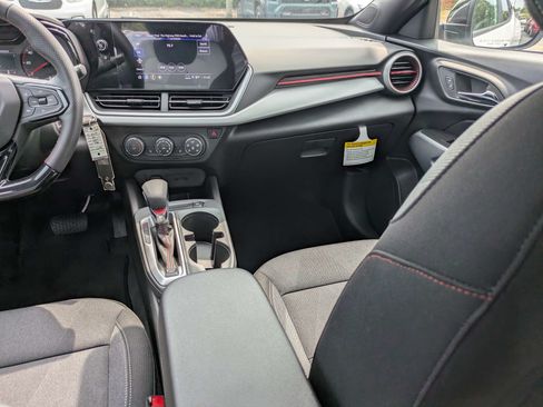 New 2026 Chevrolet Trax RS FWD image 17