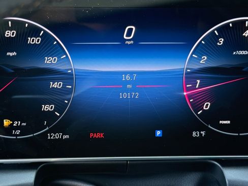 Used 2025 Mercedes-Benz GLC 300 image 34