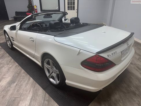 Used 2009 Mercedes-Benz SL 550 image 4