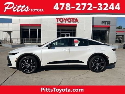 New 2026 Toyota Crown XLE image 9