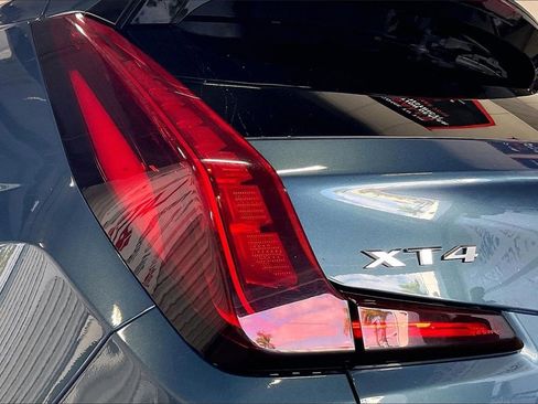 Used 2024 Cadillac XT4 Premium Luxury image 17