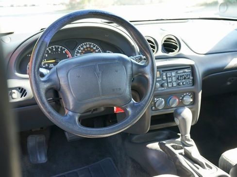 Used 1998 Pontiac Grand Am SE image 14