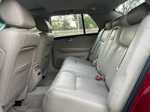 Used 2008 Cadillac DTS Luxury II image 16