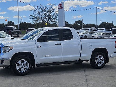 Used 2021 Toyota Tundra SR5 w/ Convenience Package RWD image 21