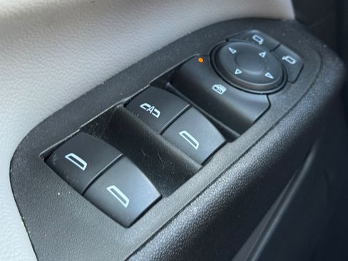 Used 2023 Chevrolet Equinox LT w/ Driver Convenience Package image 20