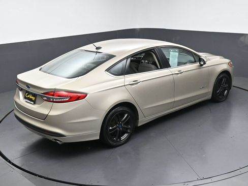 Used 2018 Ford Fusion S FWD image 40