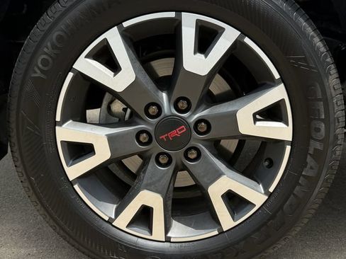 Used 2025 Toyota 4Runner TRD Sport AWD/4WD image 15