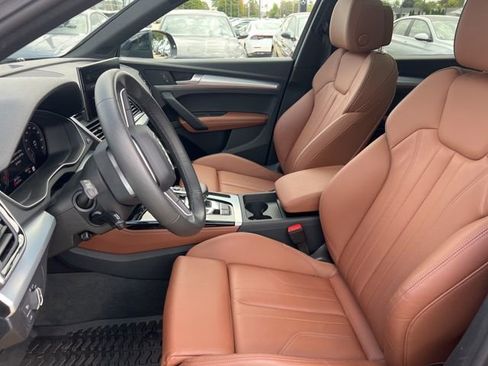 Used 2025 Audi Q5 2.0T Premium Plus w/ Premium Plus Package image 7