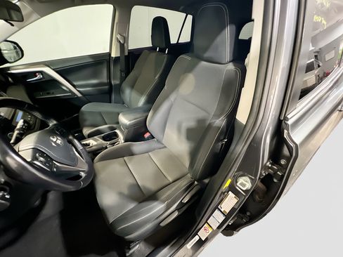 Used 2016 Toyota RAV4 XLE w/ Convenience Package AWD/4WD image 15