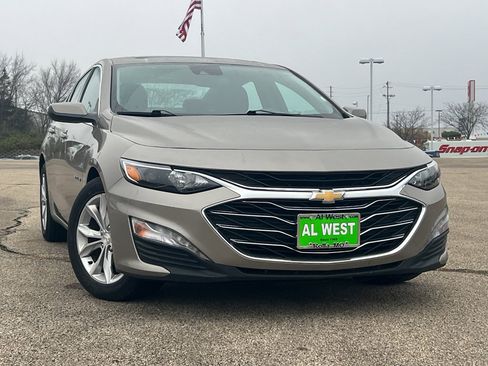Used 2023 Chevrolet Malibu LT image 2