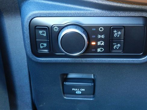 Used 2024 Ford Bronco Outer Banks image 16