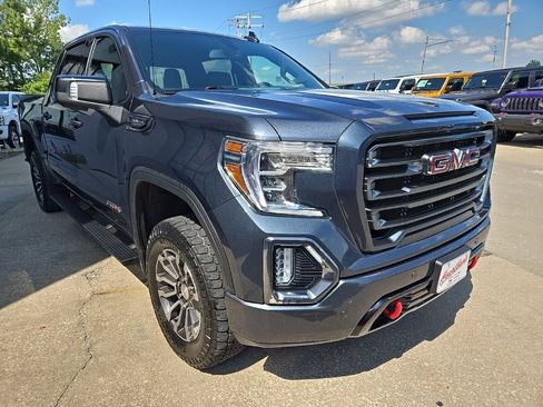 Used 2021 GMC Sierra 1500 AT4 w/ AT4 Value Package AWD/4WD image 14