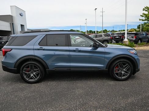 Certified 2026 Ford Explorer ST w/ Sun And Sound Package AWD/4WD image 3