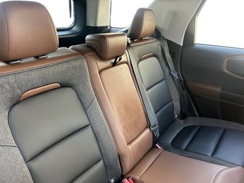 Used 2024 Ford Bronco Sport Outer Banks w/ Tech Package image 18