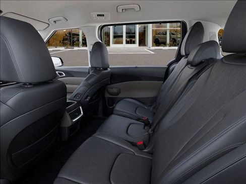 New 2026 Kia Carnival EX image 18