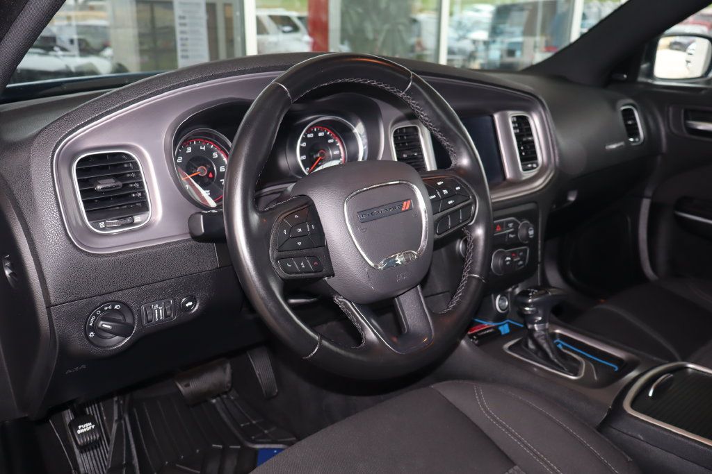Used 2023 Dodge Charger SXT RWD image 17