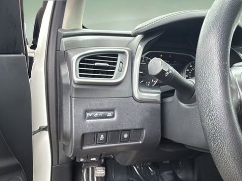 Used 2023 Nissan Murano SV image 21