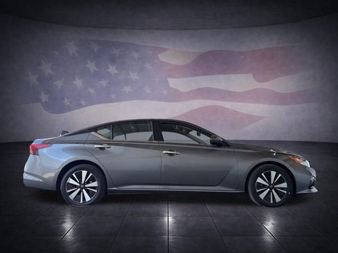 Used 2020 Nissan Altima 2.5 SL FWD image 5