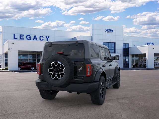 New 2026 Ford Bronco Outer Banks AWD/4WD image 8