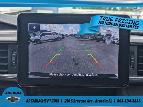 Used 2024 Ford Explorer XLT w/ Equipment Group 202A AWD/4WD image 21
