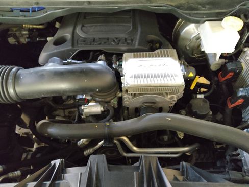 Used 2021 RAM 1500 Laramie image 30