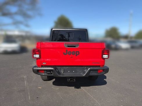 Used 2021 Jeep Gladiator Sport AWD/4WD image 6