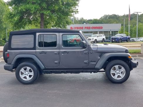 Used 2022 Jeep Wrangler Unlimited Sport AWD/4WD image 26