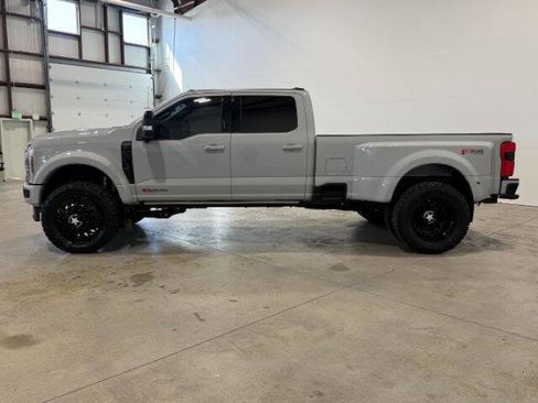 Used 2026 Ford F450 Platinum w/ FX4 Off-Road Package image 12