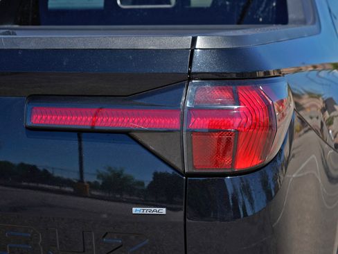 Used 2023 Hyundai Santa Cruz SEL w/ Activity Package AWD/4WD image 12