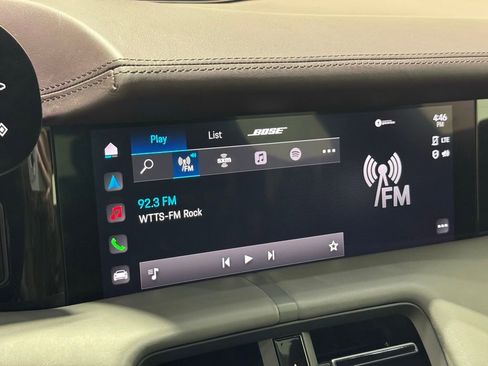 Used 2024 Porsche Taycan 4S image 21