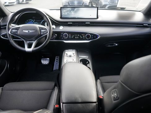 Used 2023 Genesis GV70 2.5T w/ Sport Prestige Package image 16