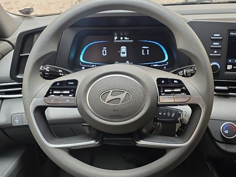 New 2026 Hyundai Elantra SE image 15