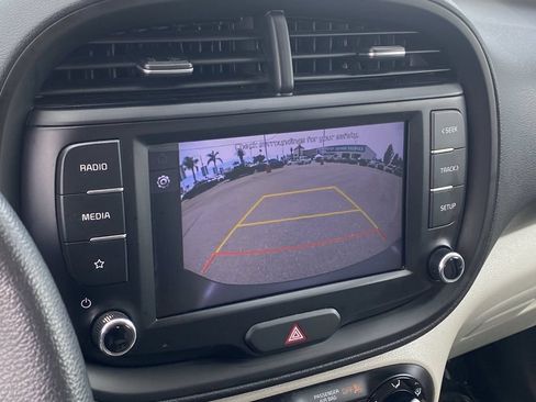 Used 2022 Kia Soul LX FWD image 30