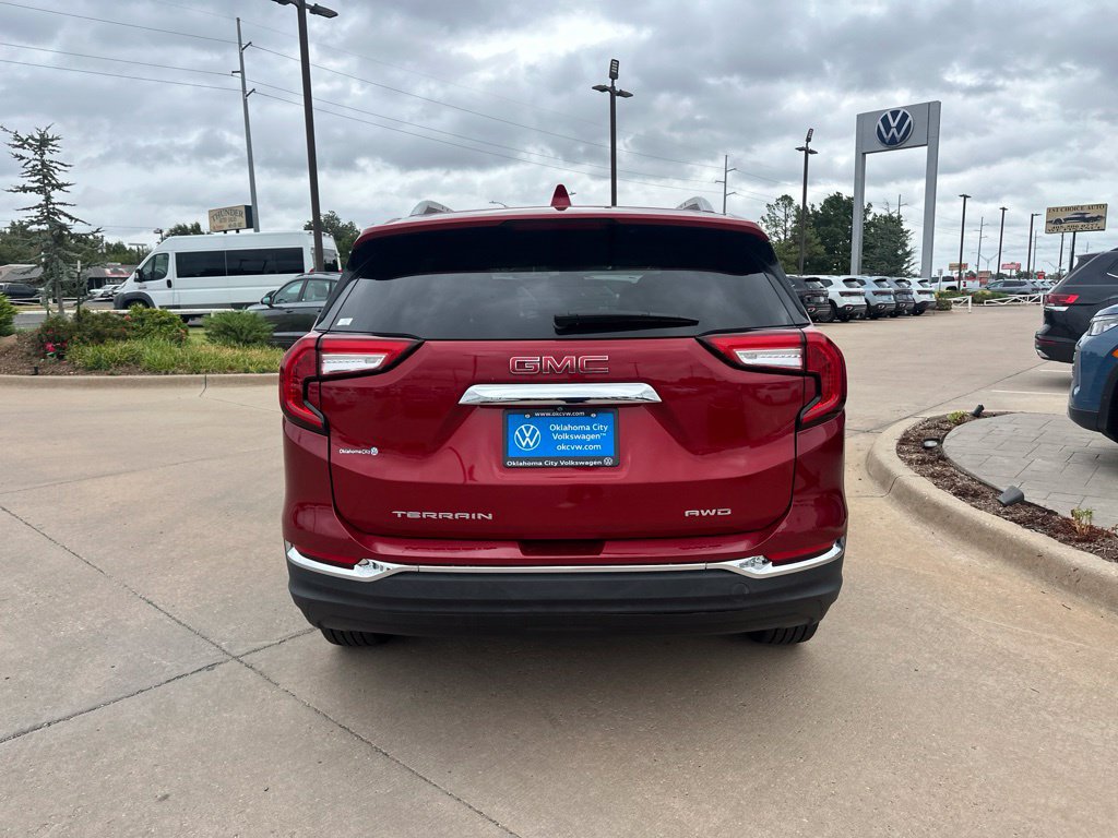 Used 2022 GMC Terrain SLT AWD/4WD image 7
