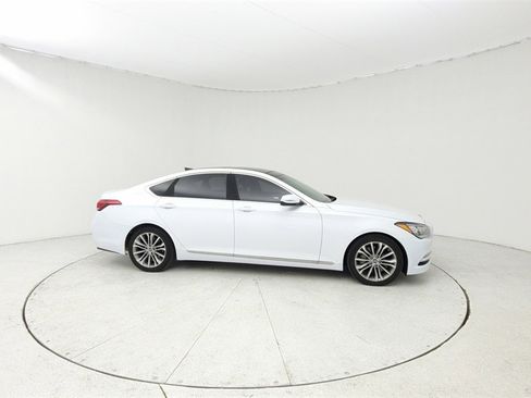 Used 2016 Hyundai Genesis 3.8 w/ Option Group 02 image 8