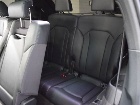 Used 2017 Audi Q7 3.0T Premium Plus image 33