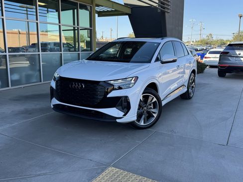 Used 2023 Audi Q4 e-tron Prestige w/ Black Optic Package image 2