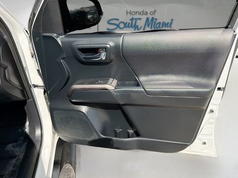 Used 2016 Toyota Tacoma TRD Sport w/ Premium & Technology Package image 32