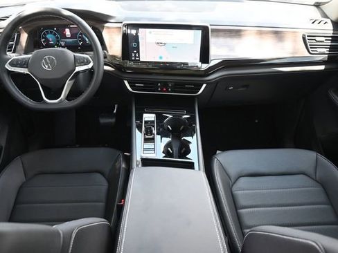 New 2025 Volkswagen Atlas SEL image 8