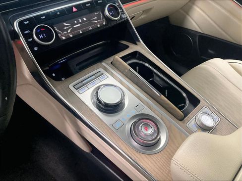 Used 2023 Genesis GV80 2.5T w/ Prestige 20" Package image 21