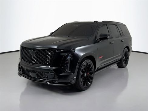 Used 2025 Cadillac Escalade V w/ LPO, Floor Liner Package AWD/4WD image 10