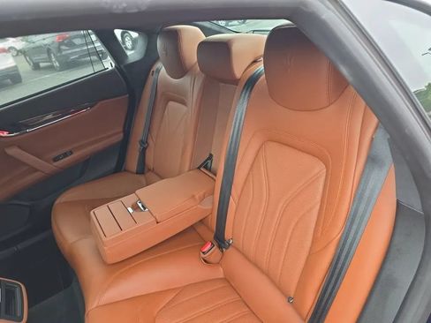 Used 2017 Maserati Quattroporte S GranLusso Q4 AWD/4WD image 43