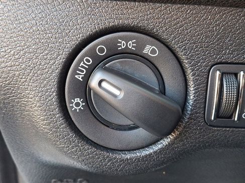 Used 2023 Dodge Charger GT image 25