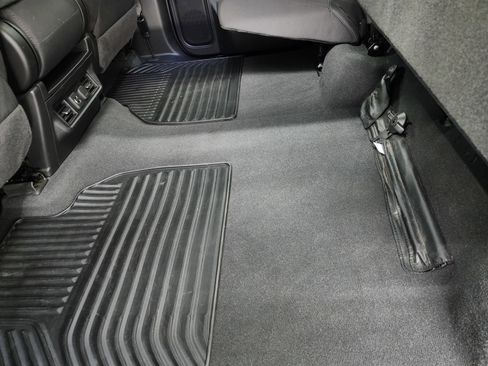 Used 2023 GMC Sierra 2500 SLE w/ SLE Convenience Package image 37