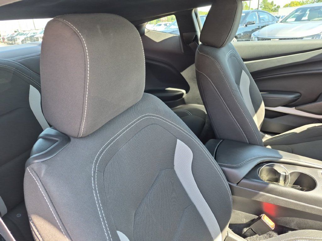 Used 2021 Chevrolet Camaro SS RWD image 30