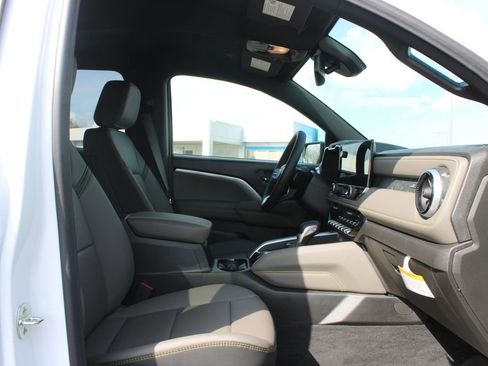 New 2026 Chevrolet Colorado ZR2 AWD/4WD image 29
