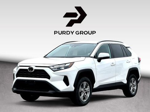 Used 2024 Toyota RAV4 XLE FWD image 4