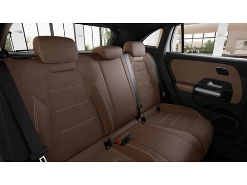 New 2025 Mercedes-Benz GLA 35 AMG 4MATIC image 5