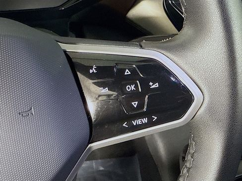 Used 2023 Volkswagen ID.4 Pro image 15