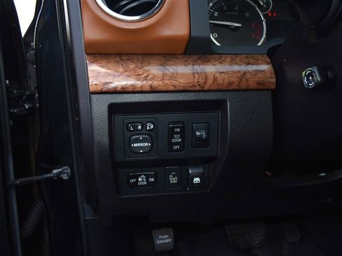 Used 2014 Toyota Tundra 1794 Edition image 15